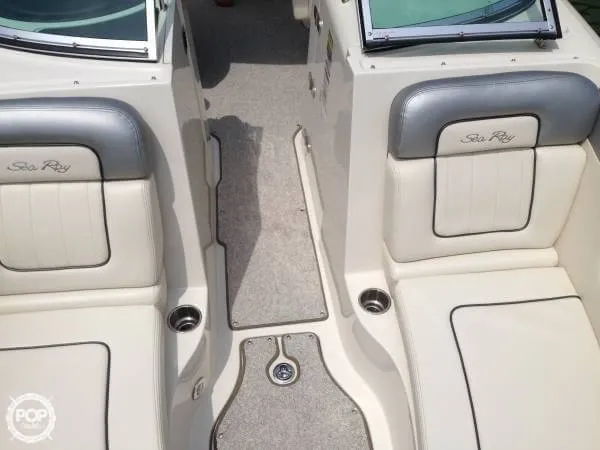 Slide: The Image of Sea Ray 240 Sundeck 2010 - 3