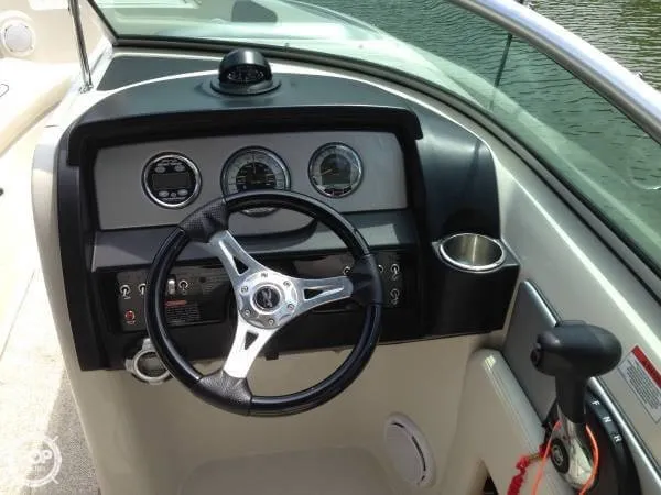 Slide: The Image of Sea Ray 240 Sundeck 2010 - 7
