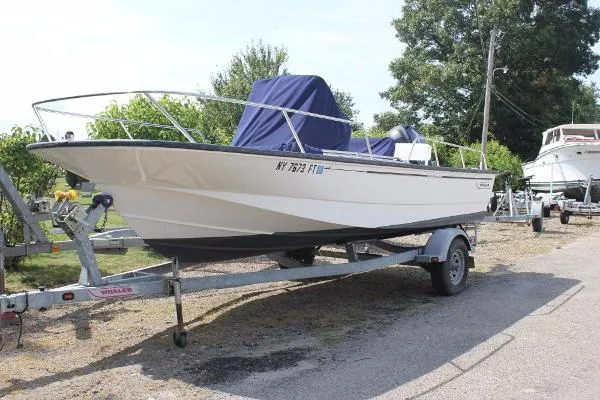 Slide: The Image of Boston Whaler 190 Montauk 2008 - 0