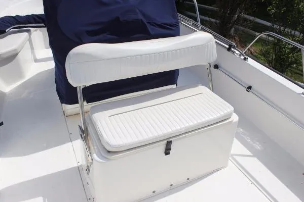 Slide: The Image of Boston Whaler 190 Montauk 2008 - 11