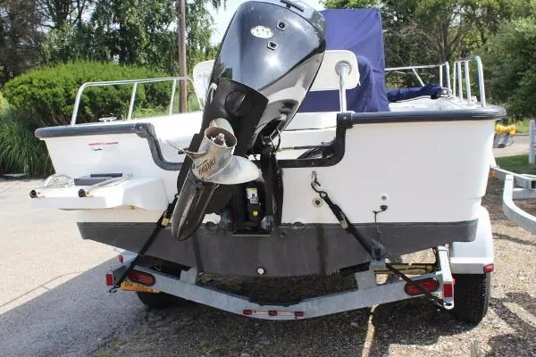 Slide: The Image of Boston Whaler 190 Montauk 2008 - 4