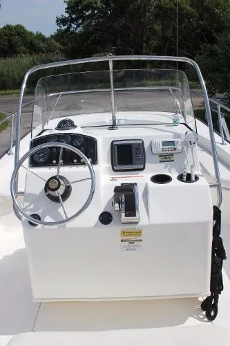 Slide: The Image of Boston Whaler 190 Montauk 2008 - 8