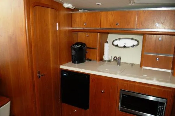 Slide: The Image of Tiara 32 Open 2005 - 4