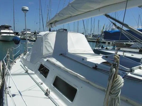 Slide: The Image of J Boats J-37C 1990 - 11