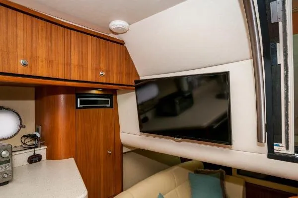 Slide: The Image of Tiara 39 Sovran 2008 - 6