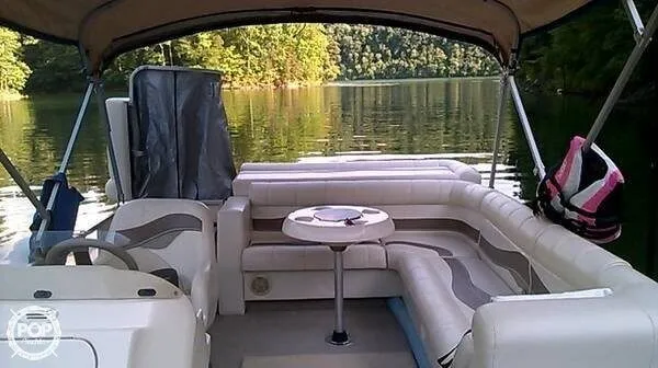Slide: The Image of Lifetime Fisher 240 DLX Pontoon 2007 - 5