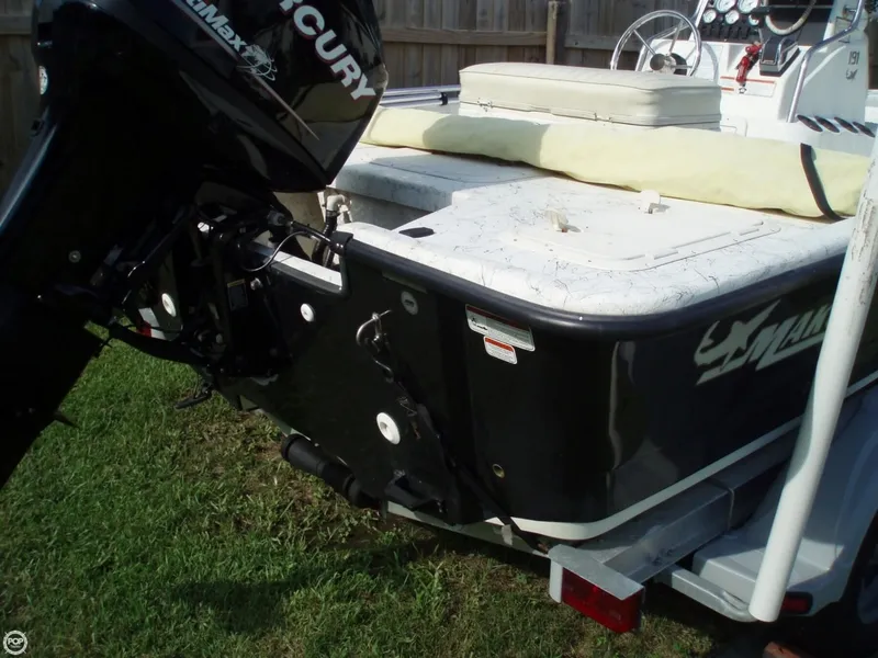 Slide: The Image of Mako Inshore 191 2010 - 5