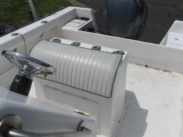 Slide: The Image of Key Largo 236 Center Console 2007 - 6