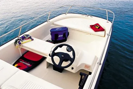 Slide: The Image of Boston Whaler 150 Sport 2004 - 1