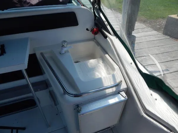 Slide: The Image of Sea Ray 310 Sundancer 1990 - 7