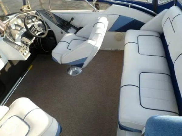 Slide: The Image of Carver Yachts 30 Santego 1989 - 4