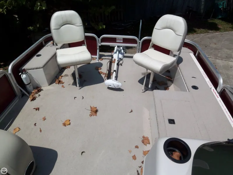 Slide: The Image of Lowe Suncruiser Pontoon Boat Ski & Fish 23 SF234 2011 - 6