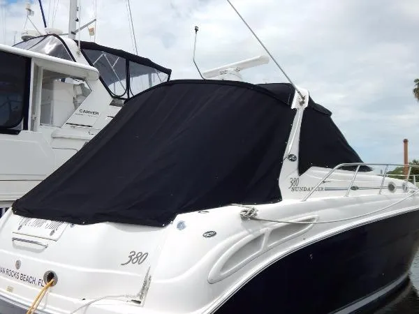Slide: The Image of Sea Ray 380 Sundancer 2004 - 5