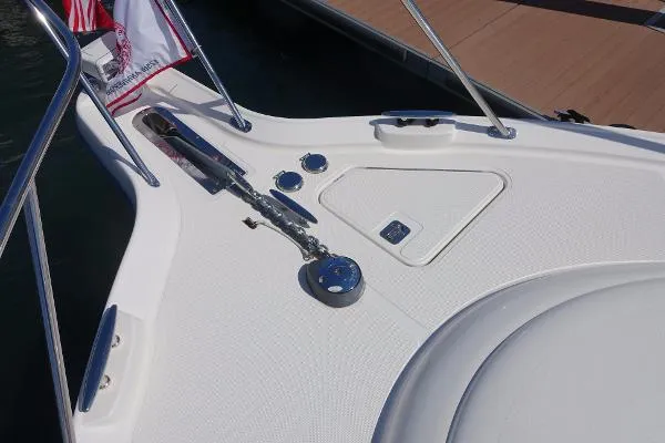Slide: The Image of Tiara 4300 Sovran 2010 - 8