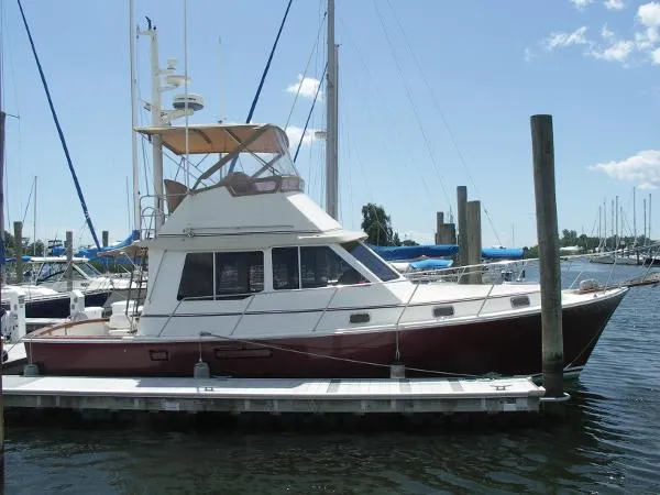 Slide: The Image of Cape Dory 36 Flybridge 1989 - 3