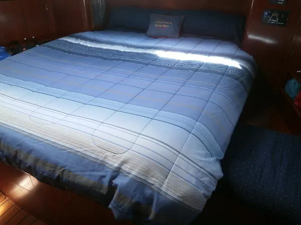 Slide: The Image of Beneteau Center Cockpit 2003 - 7