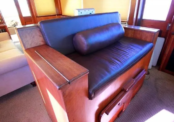 Slide: The Image of Hatteras Cockpit Motoryacht 1974 - 9