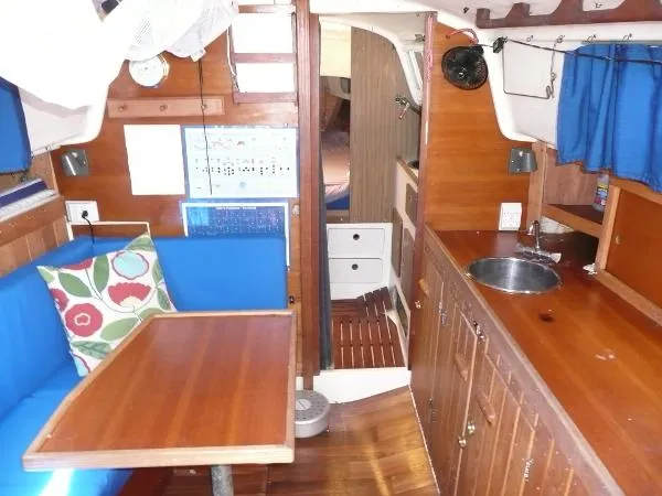 Slide: The Image of Pearson Sloop 1975 - 9