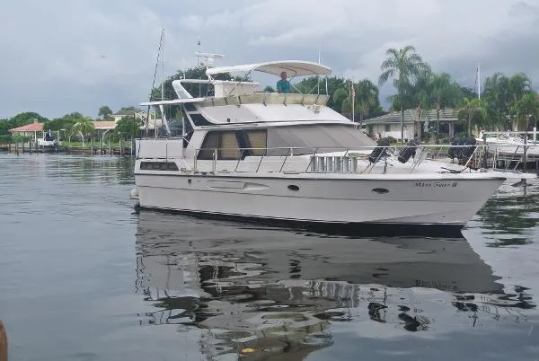 Slide: The Image of President 46 Motor Yacht 1989 - 0