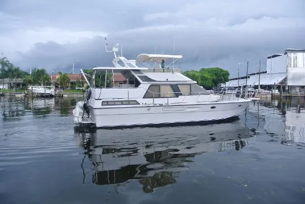 Slide: The Image of President 46 Motor Yacht 1989 - 3