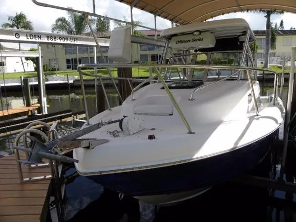 Slide: The Image of Sea Chaser Offshore 24 2006 - 3