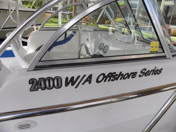 Slide: The Image of Sea Chaser Offshore 24 2006 - 7