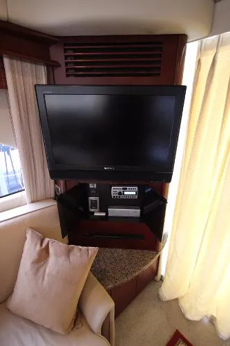 Slide: The Image of Sea Ray 44 Sedan Bridge 2006 - 4