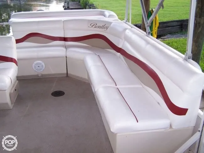 Slide: The Image of Bentley Pontoons 240 Fish & Ski 2009 - 4