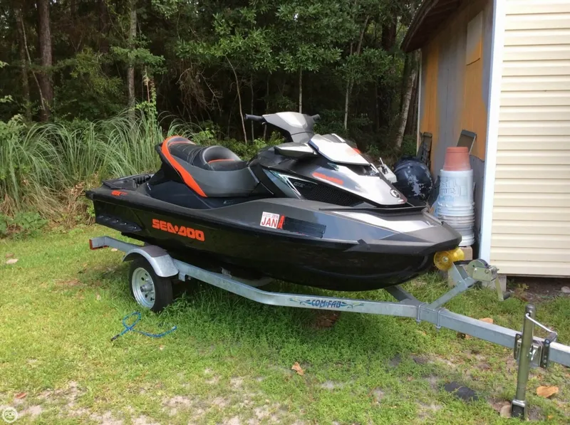 Slide: The Image of Sea-Doo 260 GTX LTD 2013 - 1