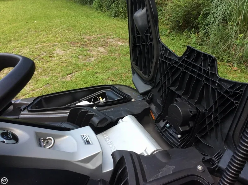 Slide: The Image of Sea-Doo 260 GTX LTD 2013 - 10