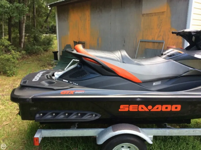 Slide: The Image of Sea-Doo 260 GTX LTD 2013 - 4