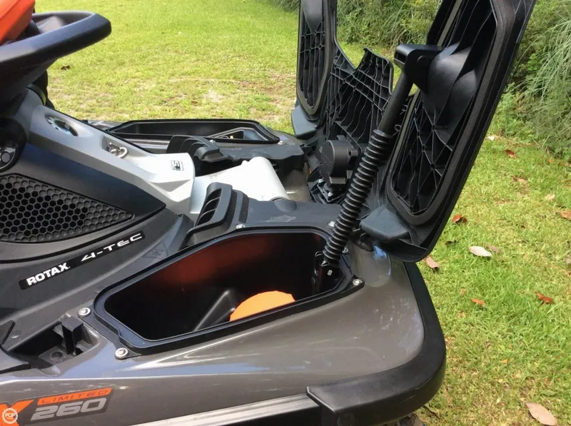 Slide: The Image of Sea-Doo 260 GTX LTD 2013 - 9