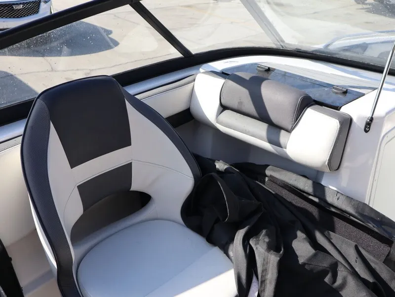 Slide: The Image of Yamaha SX210 2021 - 10