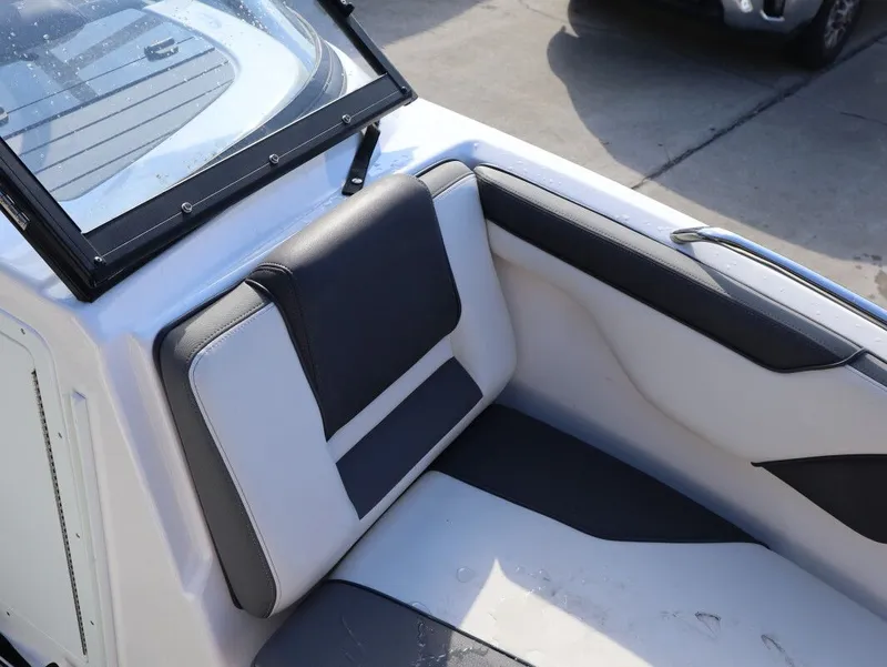 Slide: The Image of Yamaha SX210 2021 - 7