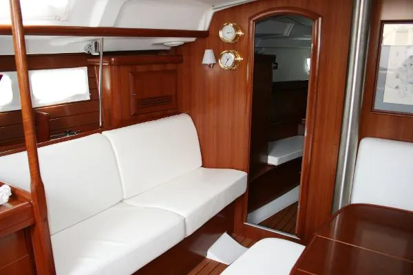 Slide: The Image of Beneteau 423 2006 - 10