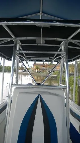 Slide: The Image of Contender 31 Center Console 1997 - 10