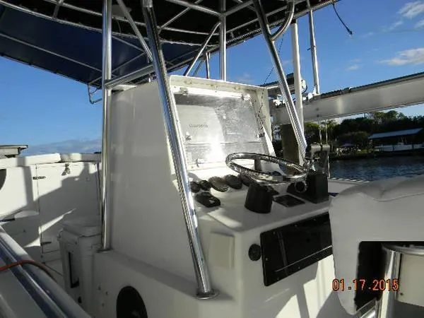 Slide: The Image of Contender 31 Center Console 1997 - 11