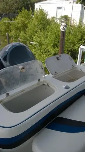 Slide: The Image of Contender 31 Center Console 1997 - 6