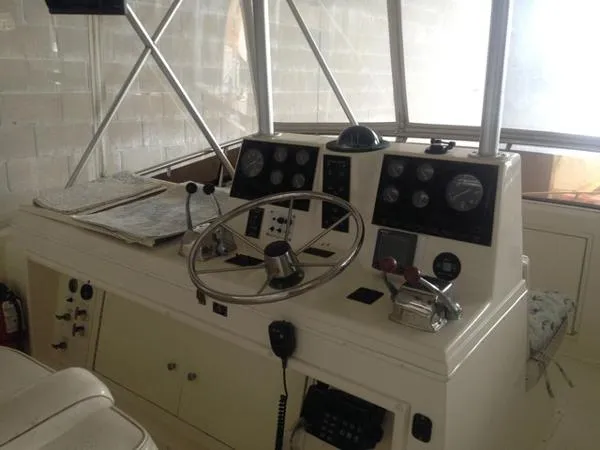 Slide: The Image of Viking Aft Cabin Motor Yacht 1990 - 8