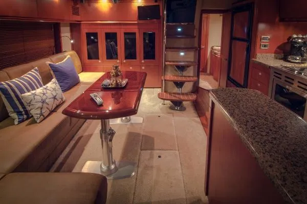 Slide: The Image of Sea Ray Sundancer 2006 - 2