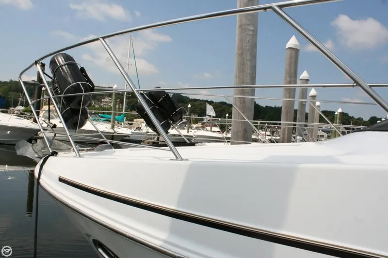 Slide: The Image of Carver Yachts 396 2002 - 4