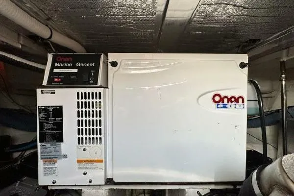 Slide: The Image of Onan Marine Genset in 2005 Cruisers 420 yacht engine room. - 41