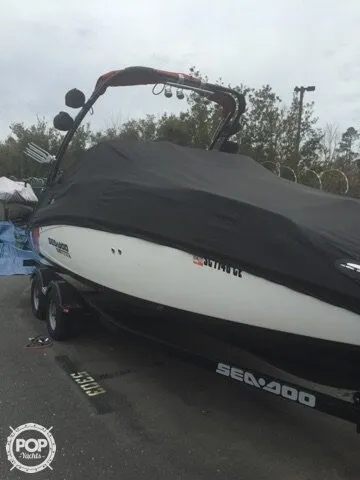 Slide: The Image of Sea-Doo 230 Wake 2012 - 8