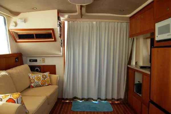 Slide: The Image of Mainship 390 Trawler 2003 - 1