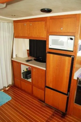 Slide: The Image of Mainship 390 Trawler 2003 - 3