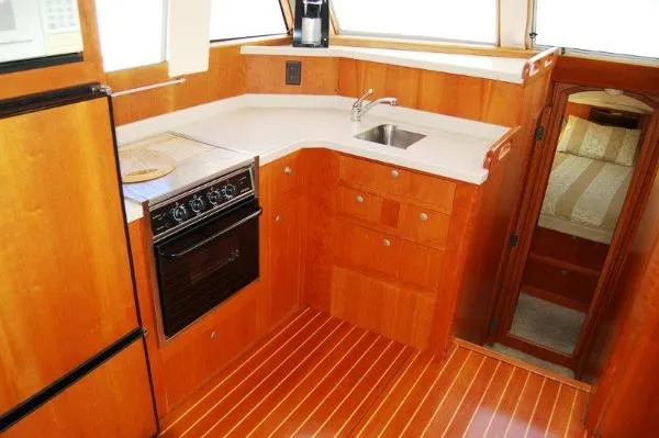 Slide: The Image of Mainship 390 Trawler 2003 - 6