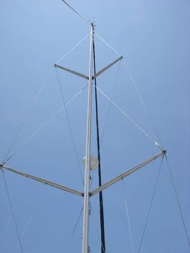 Slide: The Image of Hunter 450 2000 - 6