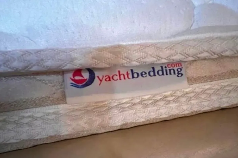 Slide: The Image of Yacht bedding label on mattress for Sea Ray Sundancer 320, 2005 model. - 6