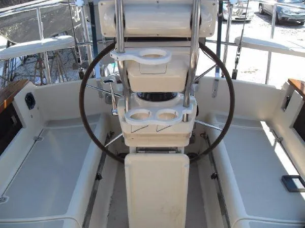 Slide: The Image of Island Packet 380 2000 - 8