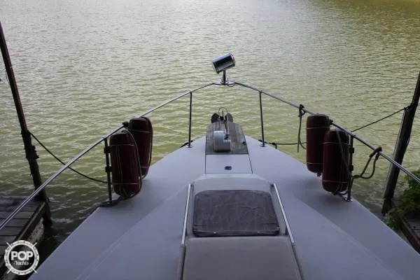 Slide: The Image of Sea Ray 300 Weekender 1989 - 3